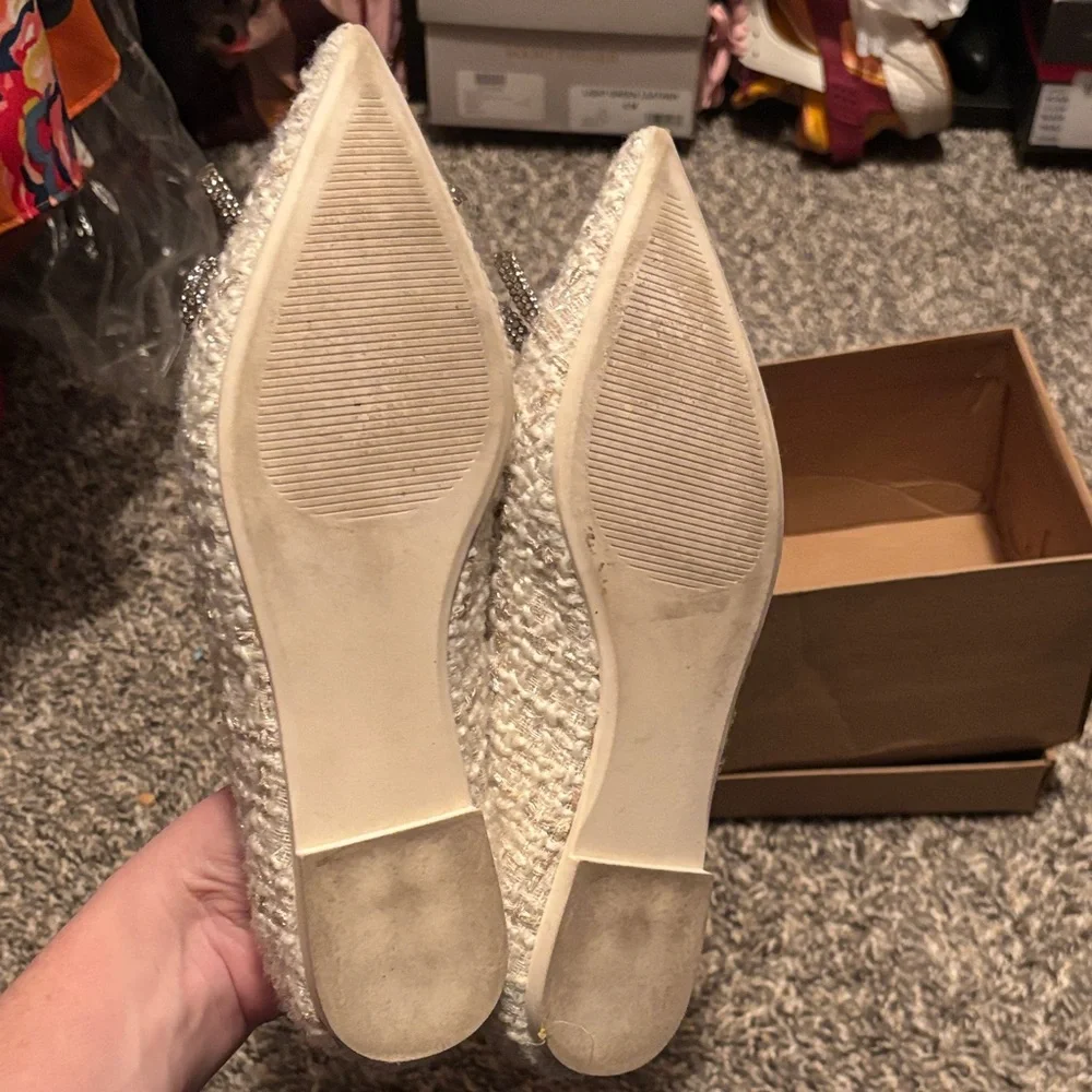 Steve Madden Cream Flats with Silver Bow - Picture 3 of 6